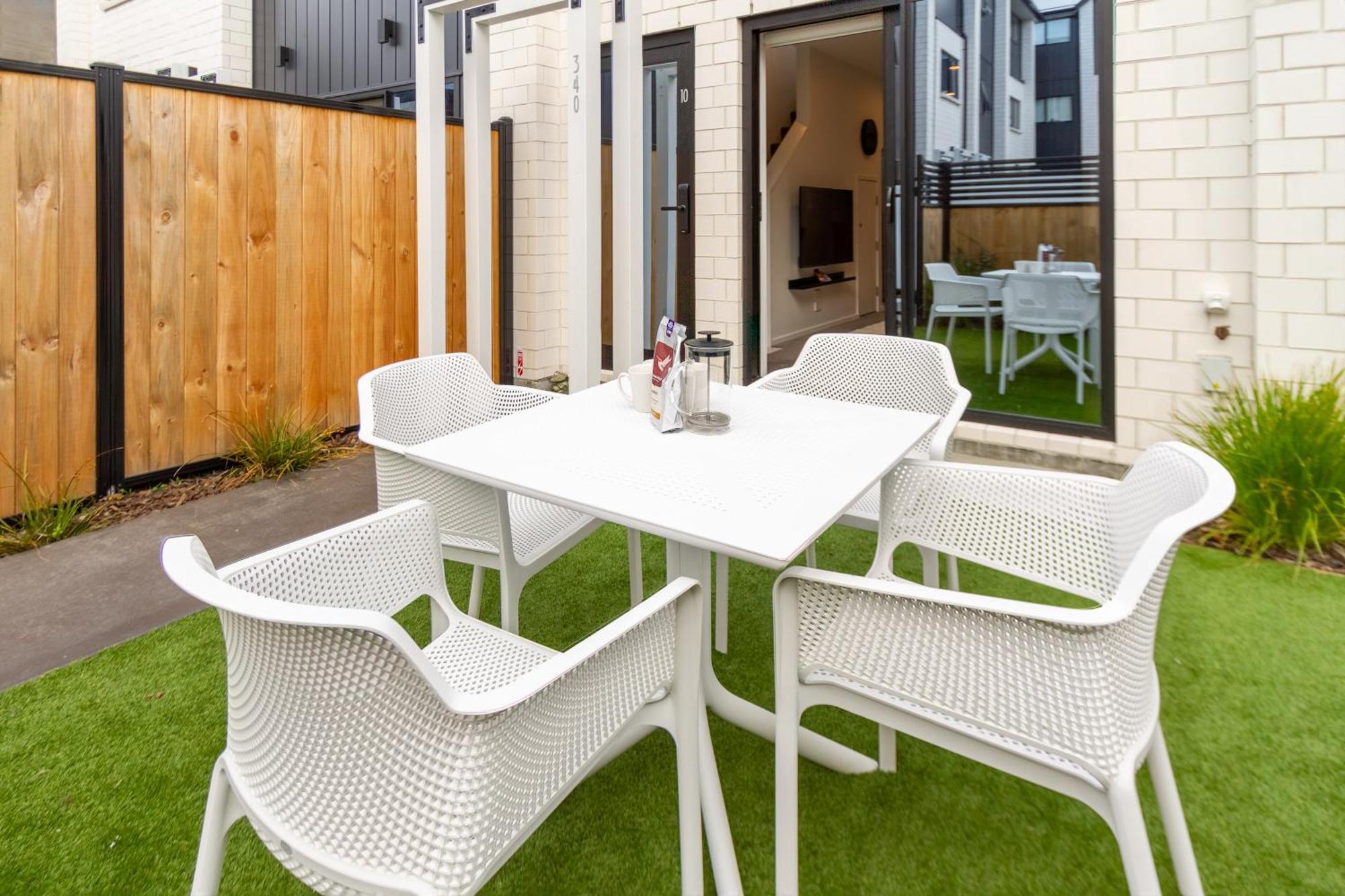 Appartamento Cashel Street Hideaway 2 Bed 2 Bath Christchurch Esterno foto